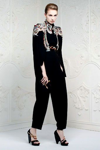 Alexander McQueen, Resort 2013. Paris Fashion Week 2013. [dok. Alexander McQueen]