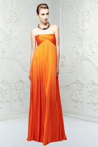 Alexander McQueen, Resort 2013. Paris Fashion Week 2013. [dok. Alexander McQueen]