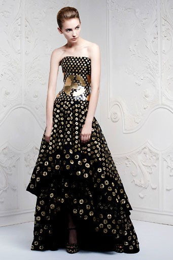 Alexander McQueen, Resort 2013. Paris Fashion Week 2013. [dok. Alexander McQueen]