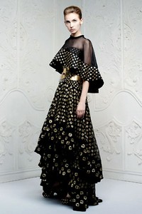Alexander McQueen, Resort 2013. Paris Fashion Week 2013. [dok. Alexander McQueen]