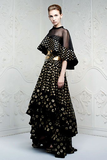 Alexander McQueen, Resort 2013. Paris Fashion Week 2013. [dok. Alexander McQueen]