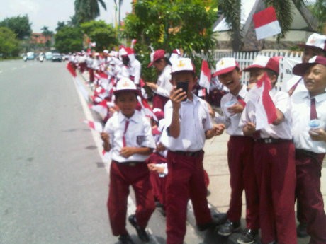 Sambut SBY Buka PON, Siswa SD-SMA di Pekanbaru Dikerahkan ke Jalan 