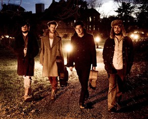 Mumford and Sons Dituduh Lakukan Penyelundupan Manusia