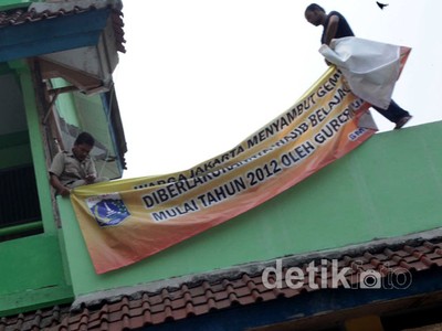 Spanduk Foke di Sekolah Diturunkan