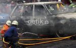 Range Rover Terbakar di Permata Hijau