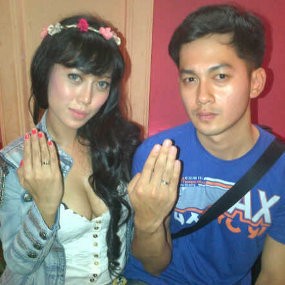 Beredar Foto Kiki Farrel dan Nata Naritha Pamer Cincin
