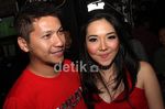 Gading Marten & Gisel Kompak Merah-merah