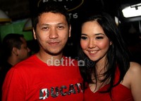 Gading dan Gisel saat ditemui di sebuah acara yang digelar di Gandaria City, Jakarta Selatan, Selasa (11/9/2012). (Gusmun/detikHot).