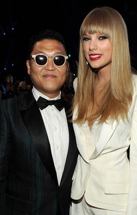 Psy dan si penyanyi country Taylor Swift. (dok. Twitter)