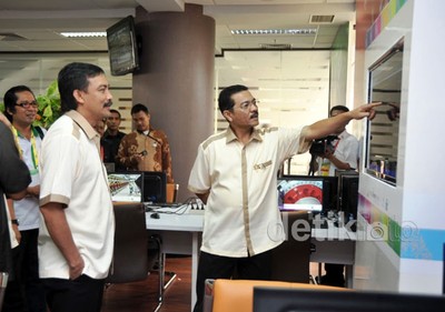 Empat Menteri Kunjungi Media Centre PON
