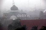 Jelang Pembukaan PON, Pekanbaru Diguyur Hujan