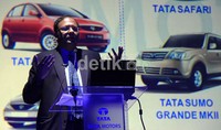 Dalam periode 3 tahun, Tata Motors menargetkan akan membuka 60 diler 3S (Sales, Service, Spareparts), 100 bengkel dan lebih dari 300 toko suku cadang.