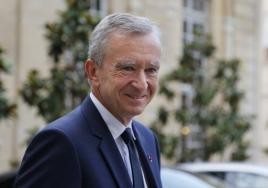 Ogah Bayar Pajak, Bos Louis Vuitton Kabur dari Prancis