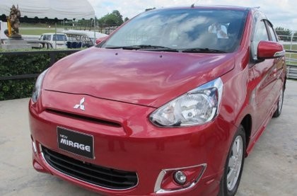 Di Balik Kemudi Mitsubishi Mirage