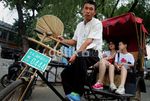 Geliat Becak di Shichahai