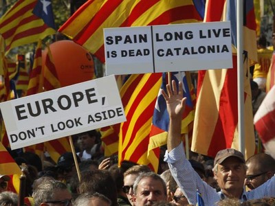 Warga Catalan Spanyol Tuntut Kemerdekaan