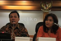 Mereka mengingatkan bahwa penertiban kepesertaan Kartu Jamkesda haruslah berprinsip sebagai sarana pelayanan publik dan bukanlah sebagai alat politik.