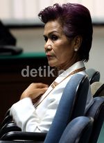 Miranda Dituntut 4 Tahun Penjara