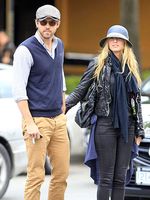 Yuk, Intip Kemesraan Blake Lively & Ryan Reynolds