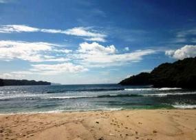 Surga Surfing Pulau Jawa Ada di Pacitan