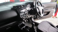 Interior Mitsubishi Mirage. (Rivki).