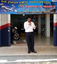 Produsen asal India tersebut menyebutkan kalau layanan unik tersebut dapat dinikmati pada hari Senin-Jumat mulai 08.00  16.30 dan Sabtu mulai 08.00  14.00. (dok TVS).