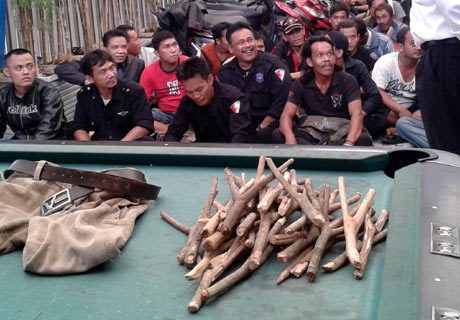 Hendak Tagih Utang, 2 Orang Dikeroyok Massa di Cengkareng