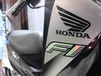 Pertarungan Motor Injeksi Honda-Yamaha
