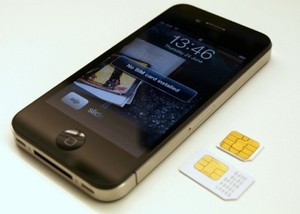 Lebih Tipis, iPhone 5 Pakai SIM Card Nano