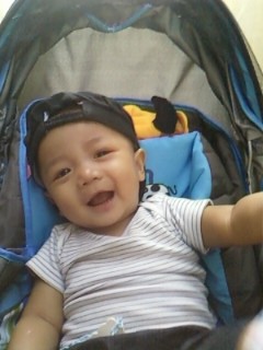 Raffi Alfahrizi, 8 Bulan, Lelaki