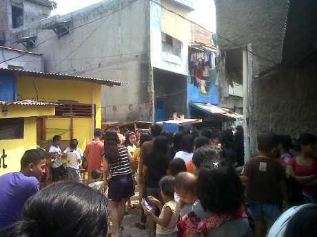 Dengar Kabar Thorik Bakal Pulang, Warga Menyemut di Rumah Thorik