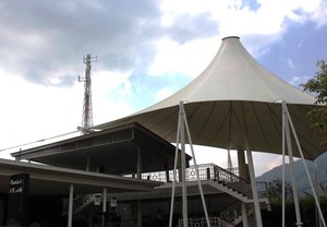 Satu Lagi Masjid Keren di Kawasan Puncak Selain Attaawun!