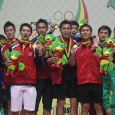 Jateng dan Jabar Berbagi Emas di Bulutangkis Beregu