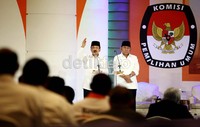 Visi misi kami sederhana. Kita ingin menjadikan Jakarta lebih maju, aman dan sejahtera, ujar Fauzi Bowo (Foke) dalam debat cagub-cawagub DKI Jakarta.
