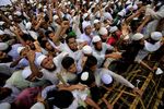 Muslim Bangladesh Bakar Bendera Israel & AS