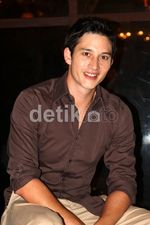 Mike Lewis Belum Temukan Pengganti Tamara Bleszynski