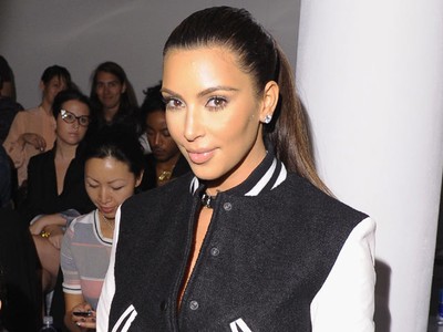 Jaket Baseball ala Kim Kardashian