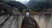Pada musim kemarau kali ini beberapa PLTA kecil di pulau Jawa berhenti beroperasi, seperti di Kabupaten Kebumen, yaitu PLTA Wadas Lintang (2x8 MW), PLTA Sempor (1,4MW), dan PLTA Pajengkolan (1,1 MW). Kemudian tiga PLTA lainnya yaitu PLTA Kedungombo (22,5 MW) dan PLTA Klambu (1 MW) di Grobogan dan PLTA Sidorejo di Boyolali (1 MW). (dok Humas PLN)