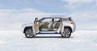 Desain pintu yang unik yang terbuka lebar. Dengan mobil ini, Nissan seolah ingin berkata kalau mereka siap masuk pasar mobil hidrogen (fuel cell) di masa depan. (dok Nissan)