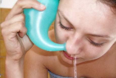 Awas, Alat Bilas Hidung Bisa Bawa Bakteri Penyebab Infeksi Sinus!