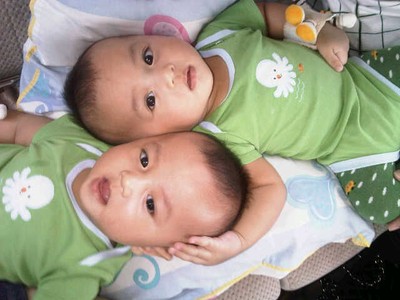 Kembar Muhammad Arif Bramantyo & Muhammad Aydin Bramantyo, 9 Bulan, Lelaki