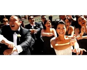 Unik! Pasangan Langsung Nari Ala Gangnam Style Usai Resmi Menikah