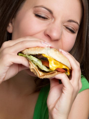 Makanan Ini Harus Dikonsumsi Setelah Makan Fast Food