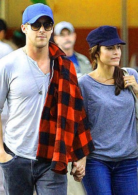 Ryan Gosling Siap Jungkir Balik Mengajak Eva Mendez Menikah