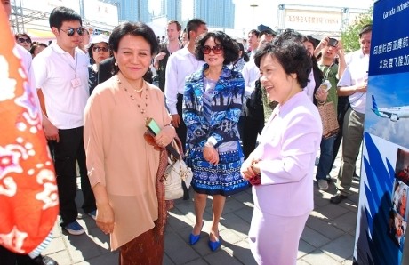 Jual Batik, KBRI di China Kumpulkan Rp 60 Juta untuk Pasien Katarak