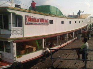Menengok Aktivitas Angkutan Kapal ke Pedalaman Sungai Mahakam