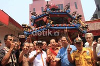 Dia mengatakan sejak kecil sering main dikawasan petak sembilan.