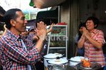 Jokowi Blusukan di Pasar Petak Sembilan