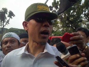 Munarman Salami Kapolres Jakarta Pusat, Pendemo di Depan Kedubes AS Tenang