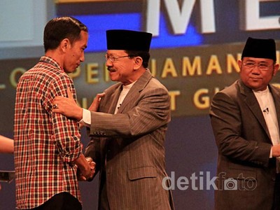 Jokowi - Foke Saling Serang di Debat MetroTV